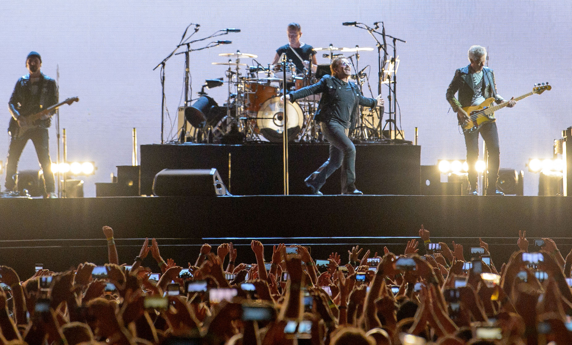 no.u2review.091617.025.JPG